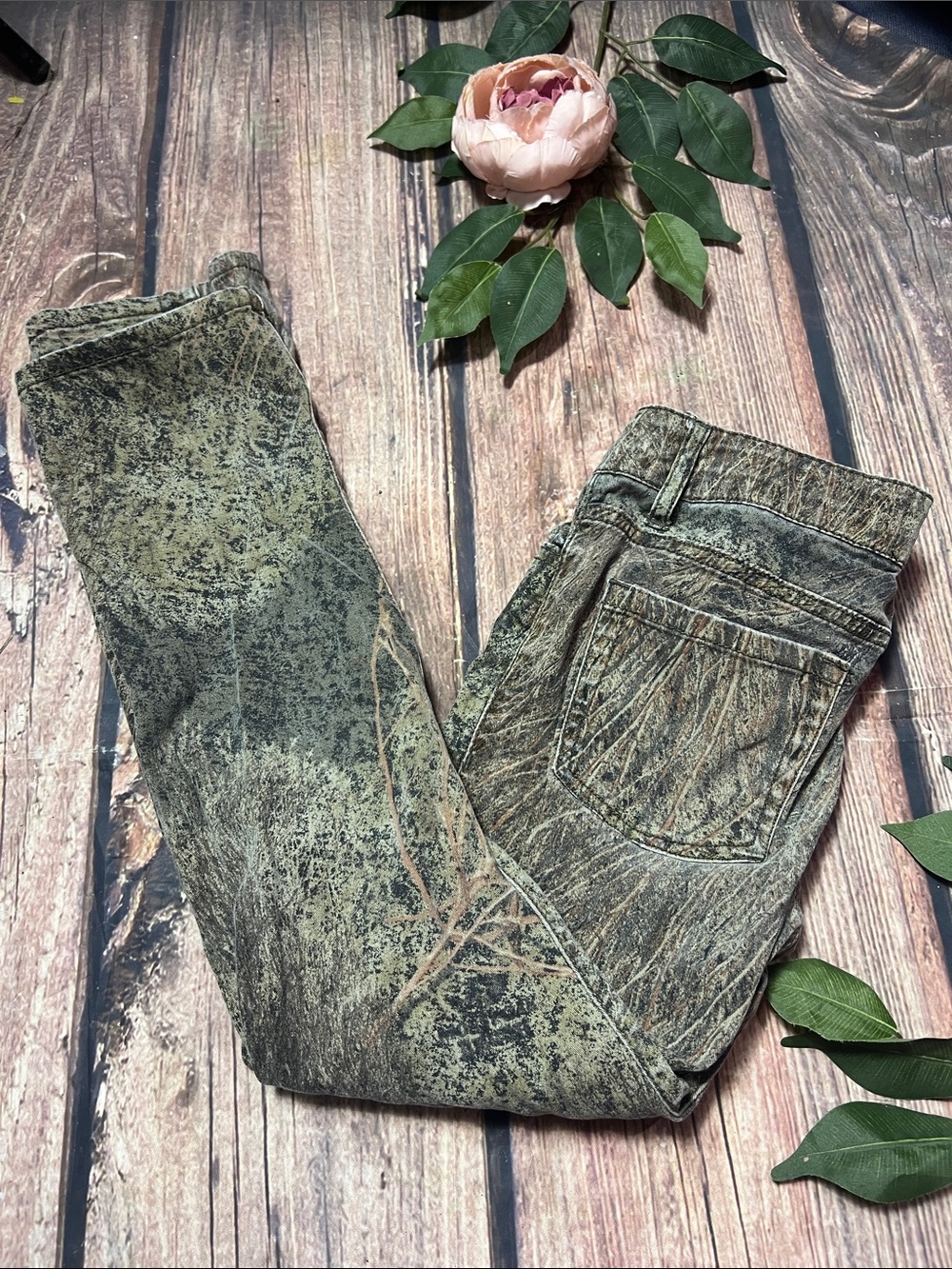 Mossy oak camo kids jeans size 8
